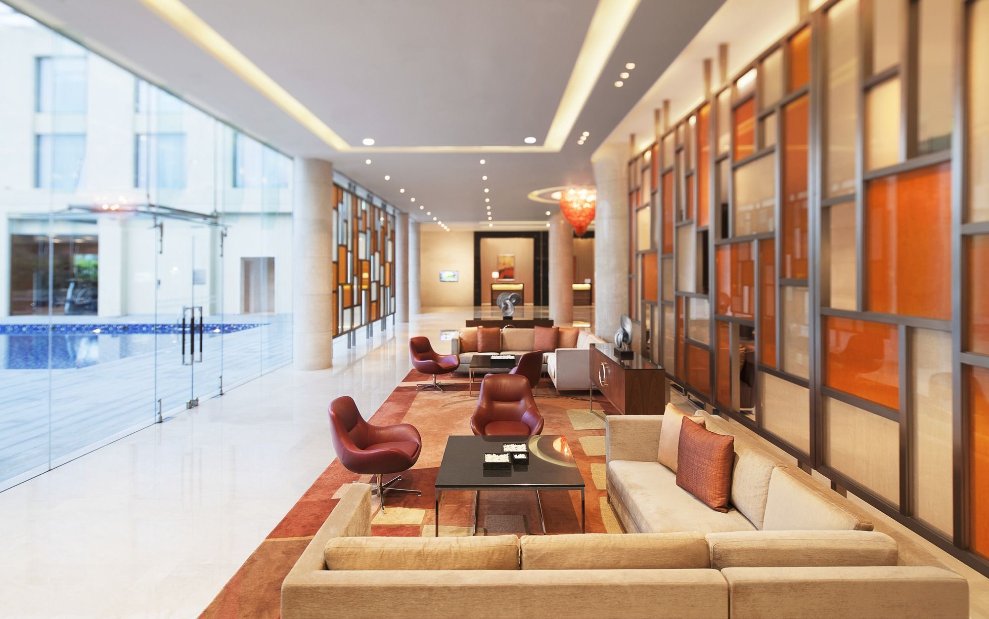 מלון נדומבסרי Courtyard By Marriott Kochi Airport מראה חיצוני תמונה Lobby